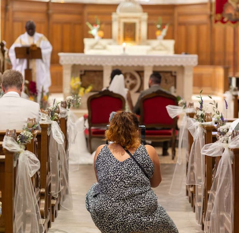 cérémonie religieuse filmée par une vidéaste de mariage Bretagne