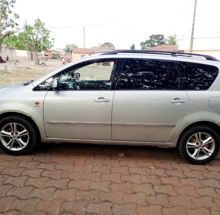 Dahomey African Tours Saloon Car
