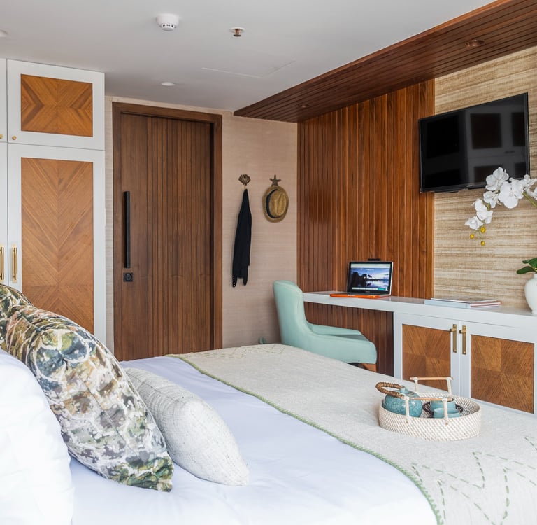 MY Wayra, Kontiki Expeditions, Aura Selections