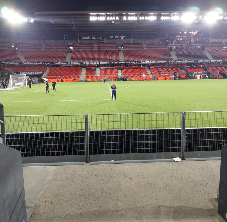stade foot agent de sécurité à Rennes agent expériement SEYF sécu controle