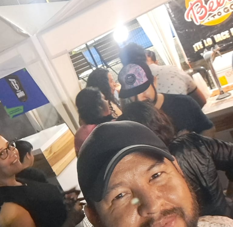 Jose Moreira having a beer with friends