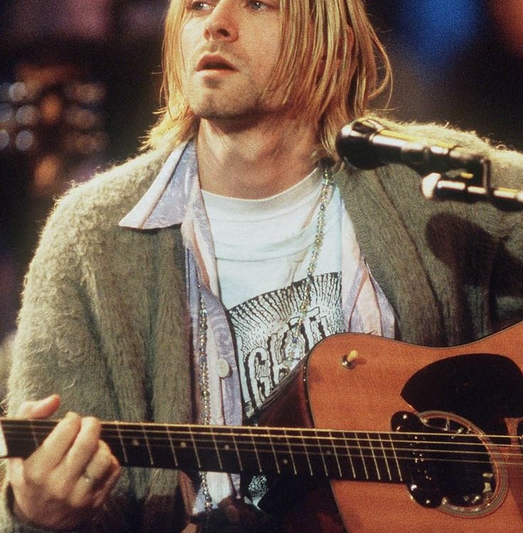 kurt cobain, frontman of Nirvana, on MTV unplugged
