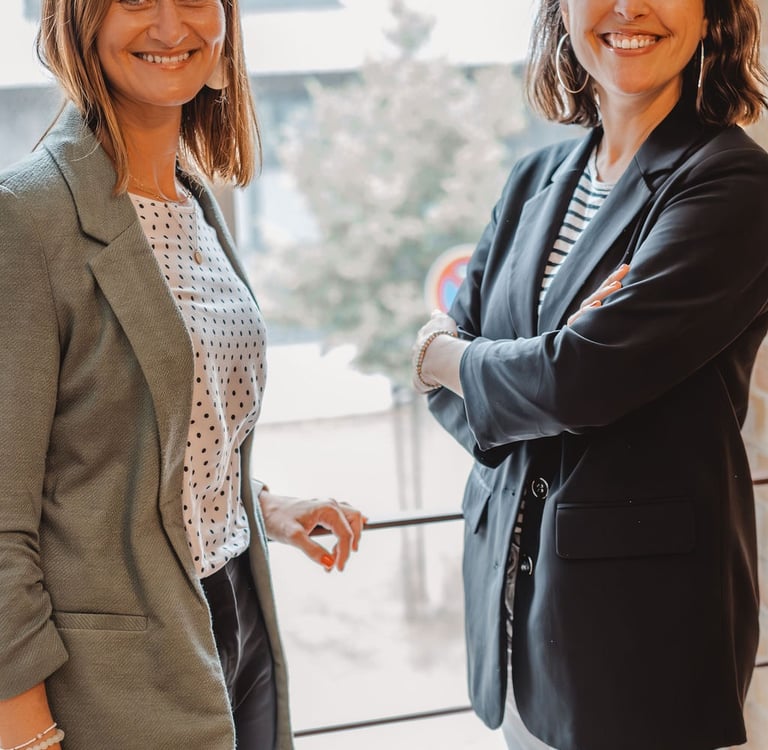 Kathrin Possik und Patricia Bellmann beraten Unternehmen zum Thema Trauer am Arbeitsplatz