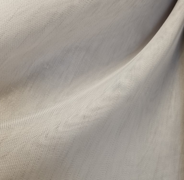 Dieninių užuolaidų audinys