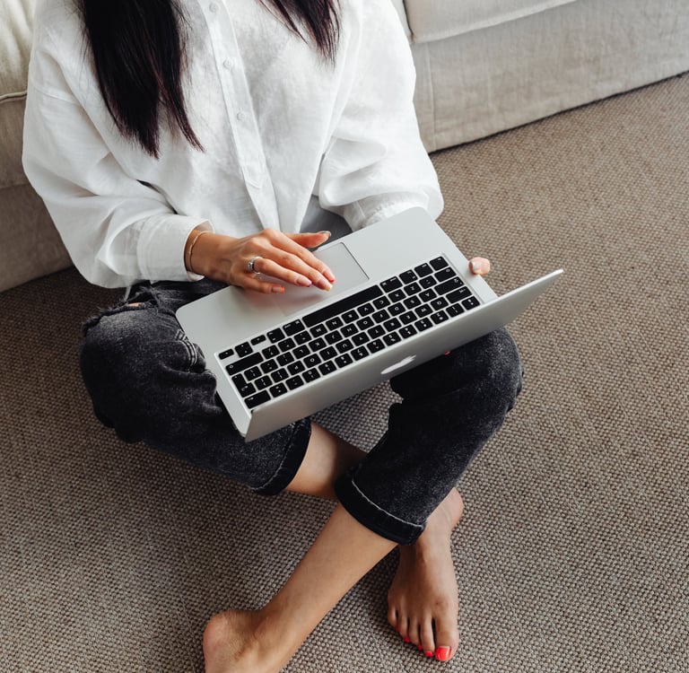 Empowering Women to Build Magnetic Brands That Attract, Connect, and Convert