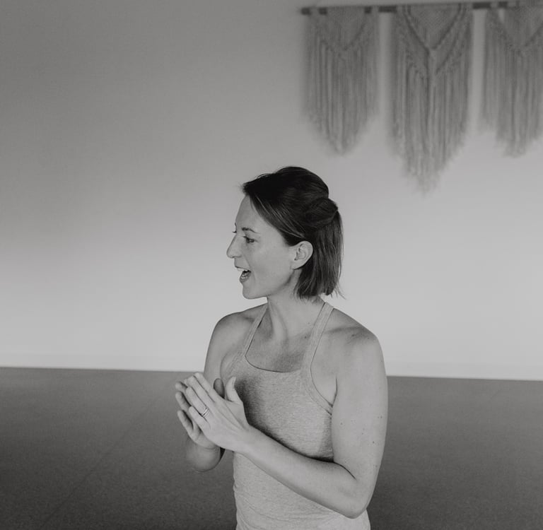 Kinderyoga & Prä- & Postnatal Yoga Fortbildung im Yoga Studio klein A - Stuttgart Nord & Online