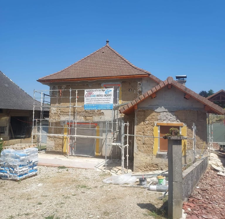 Spécialiste en rénovation de façade à Bourgoin-Jallieu – travaux de qualité sur maisons anciennes
