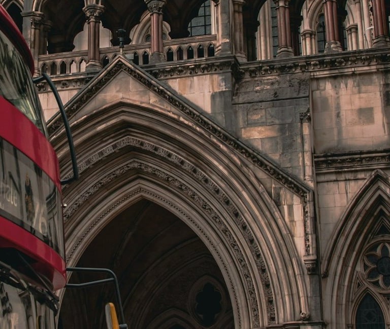 Brief introduction to careers in the legal profession