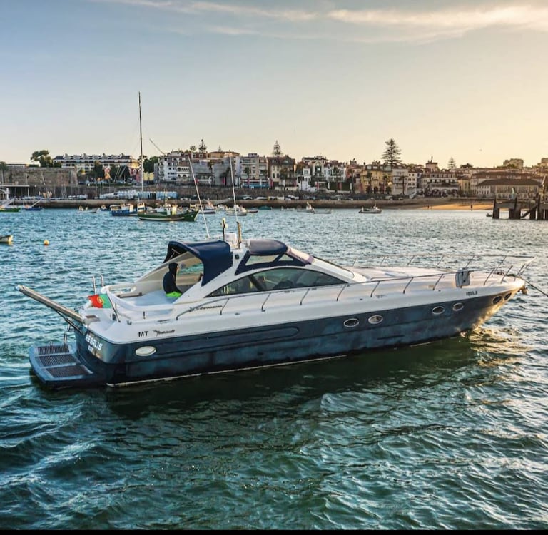 Notre Ipanema 54 au mouillage dans la baie de Cascais