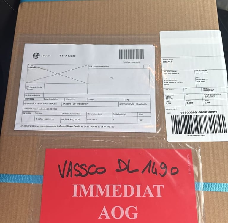 colis, plis ,accessoires , valise ,document