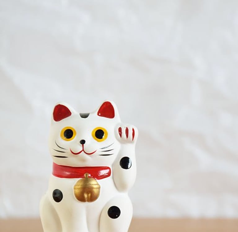 manekineko traduction japonaise assermentee