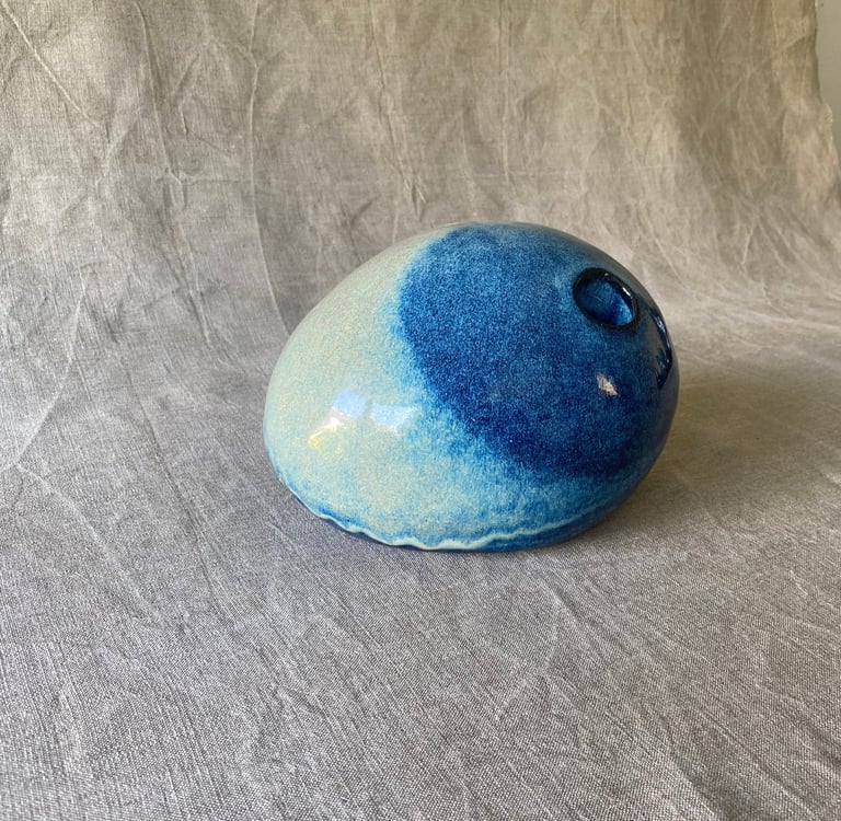 vase sculptural pour fleurs sèches