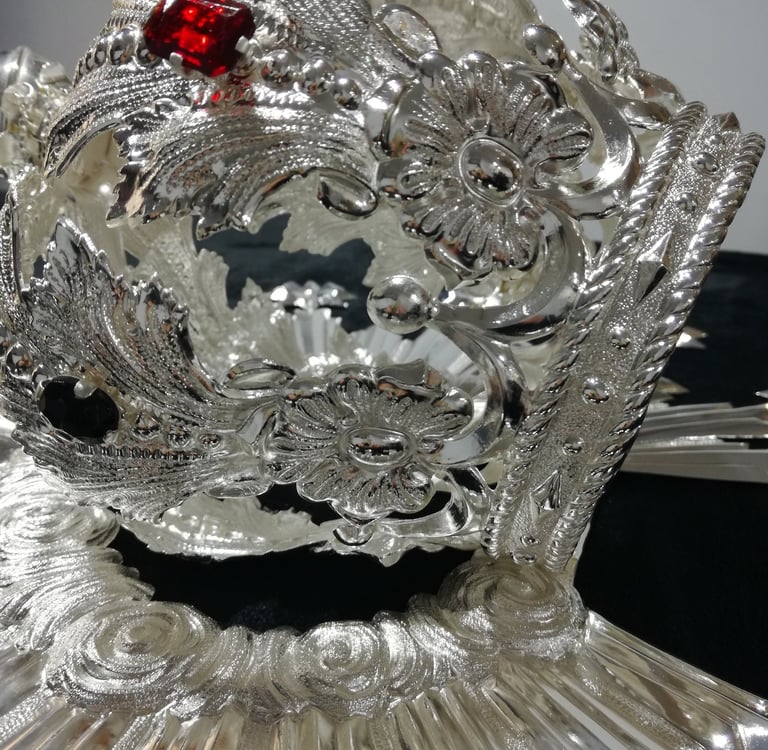 detalle de corona de plata restaurada