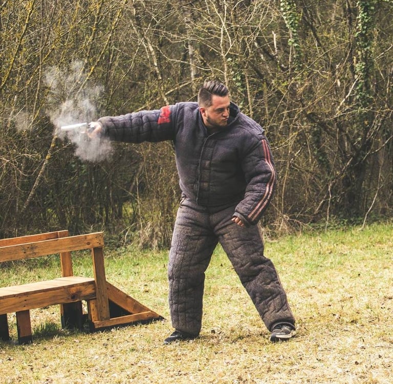 Yohan Ozanne homme assistant instructeur cynotechnicien sécuritée privée et police