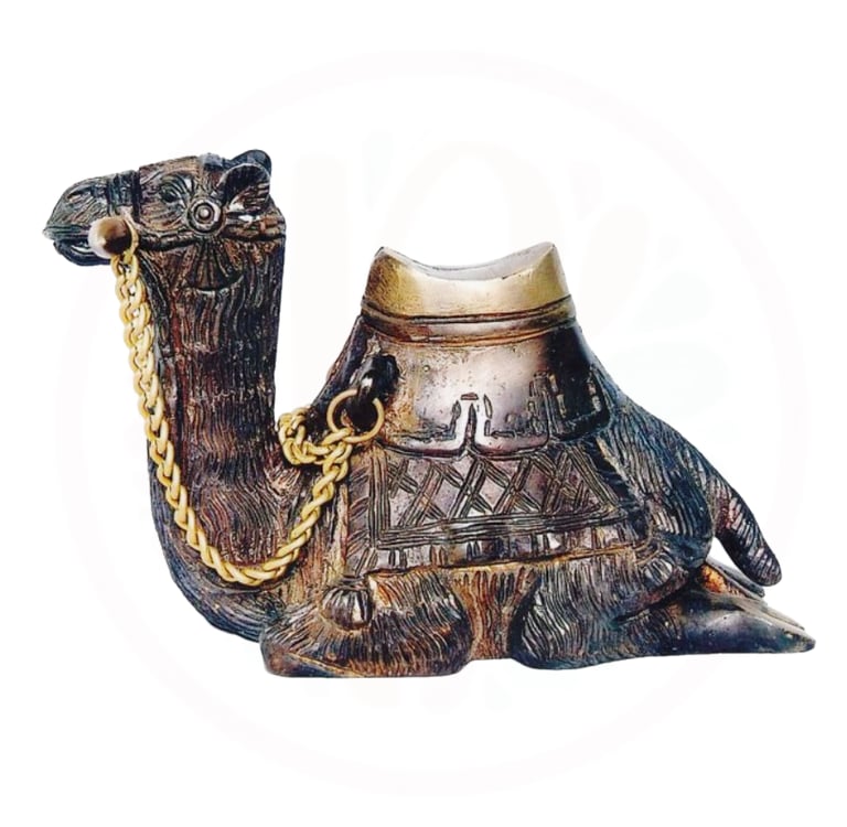 a camell with a chain link