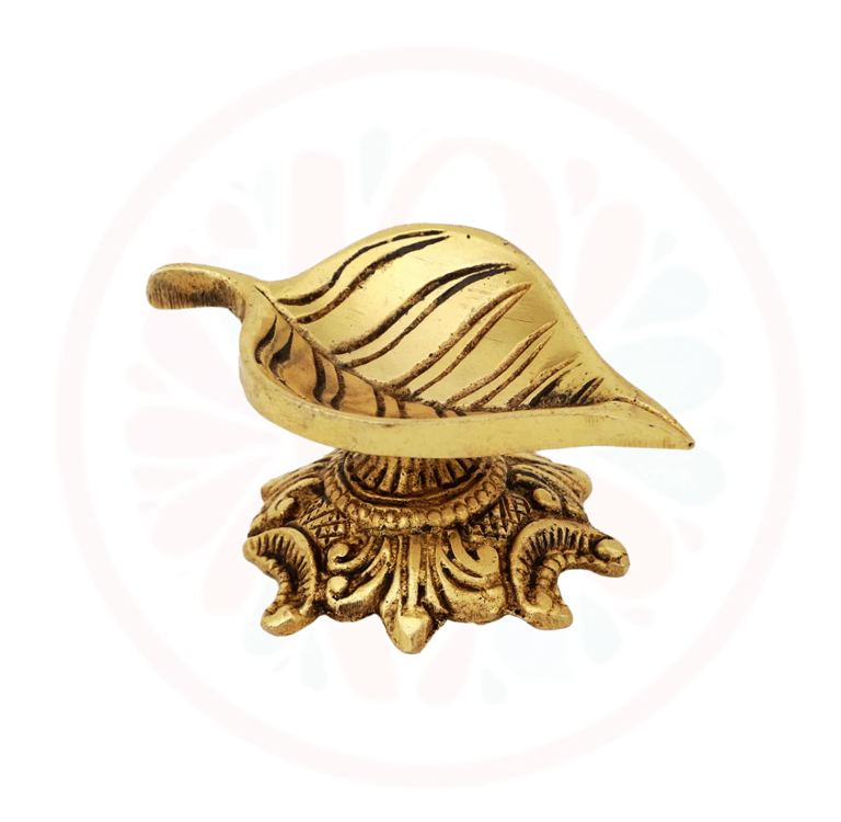 #BrassDeepak #DiyaDecoration #BrassDiya #TraditionalLighting #BrassLamp #DiwaliDecor #HomeDecor #Ind