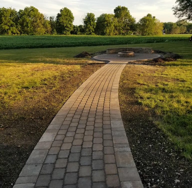 outdoor firepit / patio