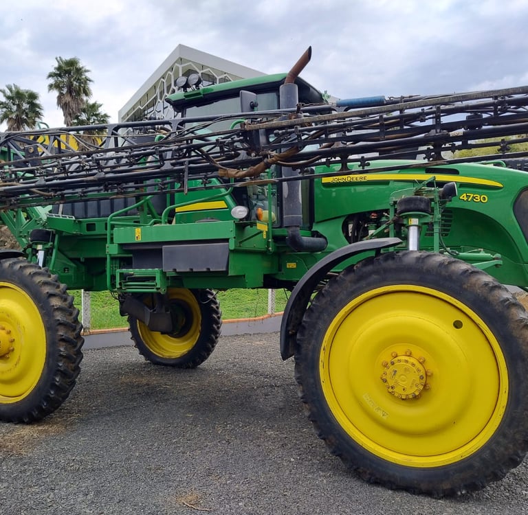 Tipo: Pulverizador | Marca: John Deere | Modelo: 4730 | Ano: 2007