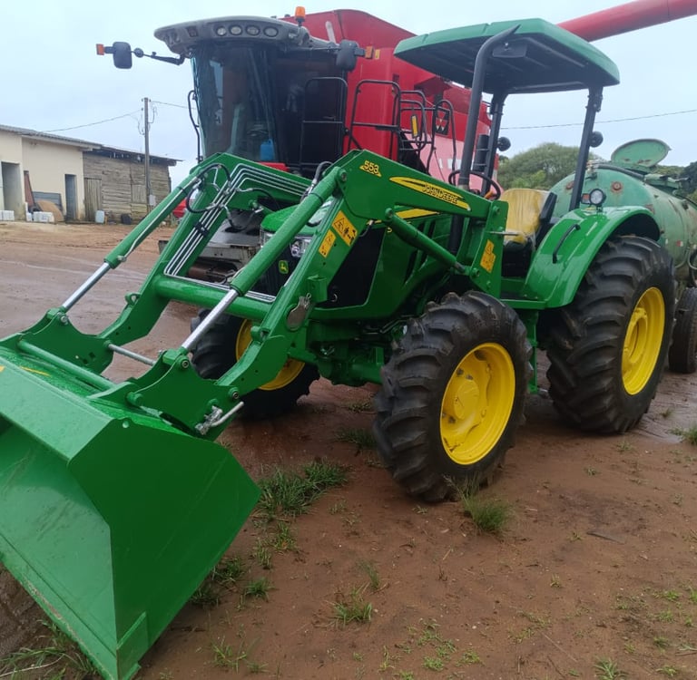 Tipo: Trator | Marca: John Deere | Modelo: 5080E | Ano: 2025
