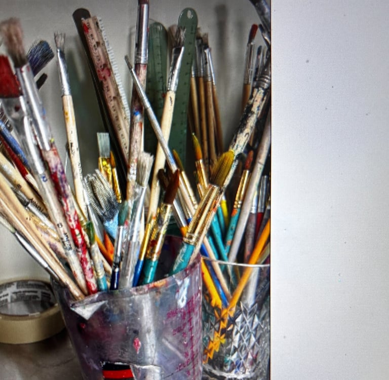 art studio of Ronny Vardy artist painter