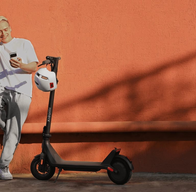 patinete electrico xiaomi 4 lite con una persona