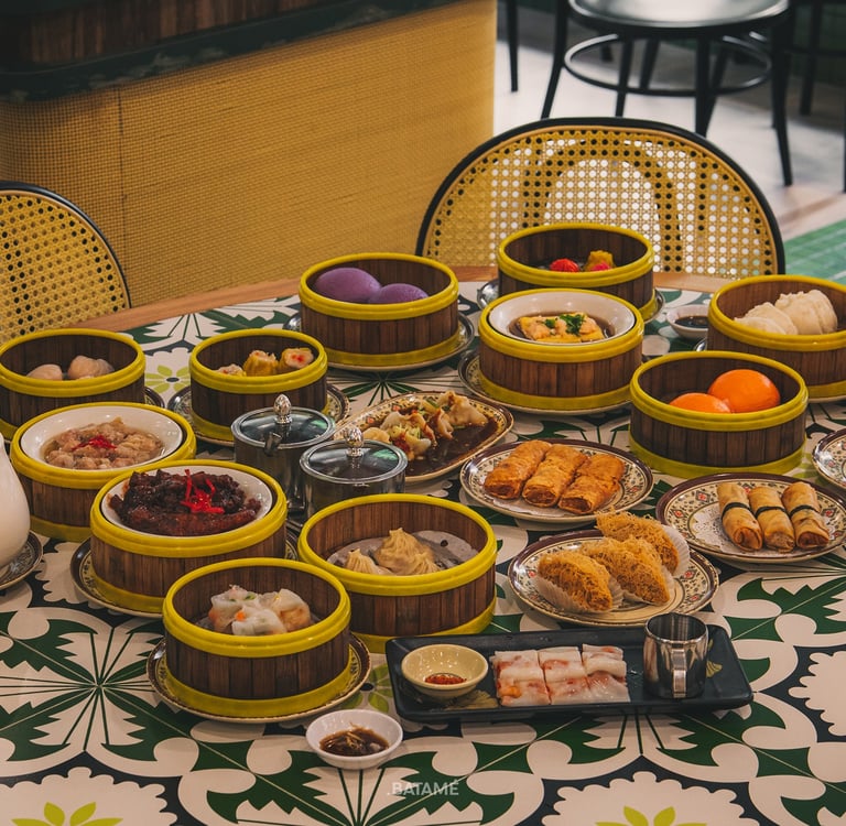 a mix of dim sums in Si Fang Yuan Batam