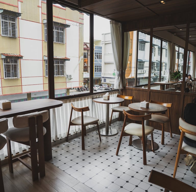 interior seatings at Joyi Bakes Batam