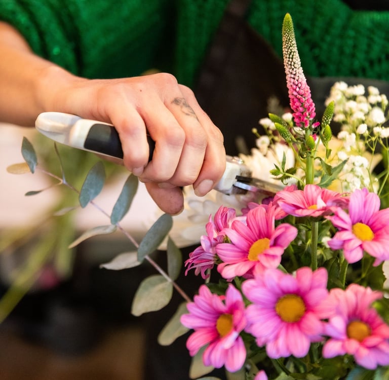 photo fleuriste en train de travailler, séance photo reportage métier