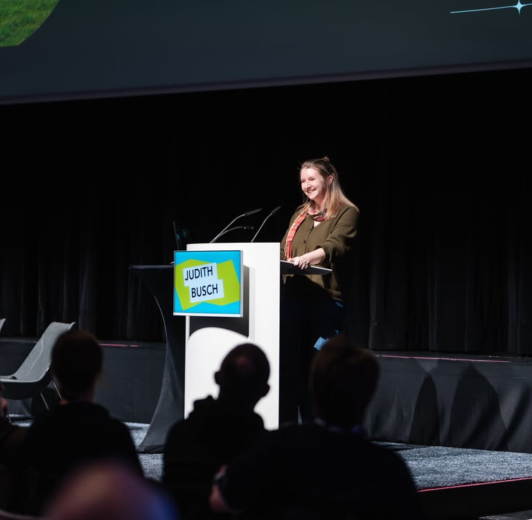 Judith Busch als Referentin für Ernährungsdemokratie