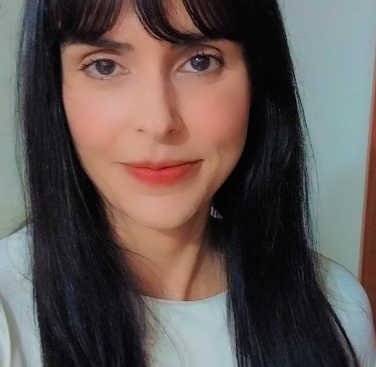 Natália Almeida é psicanalista clínica, p