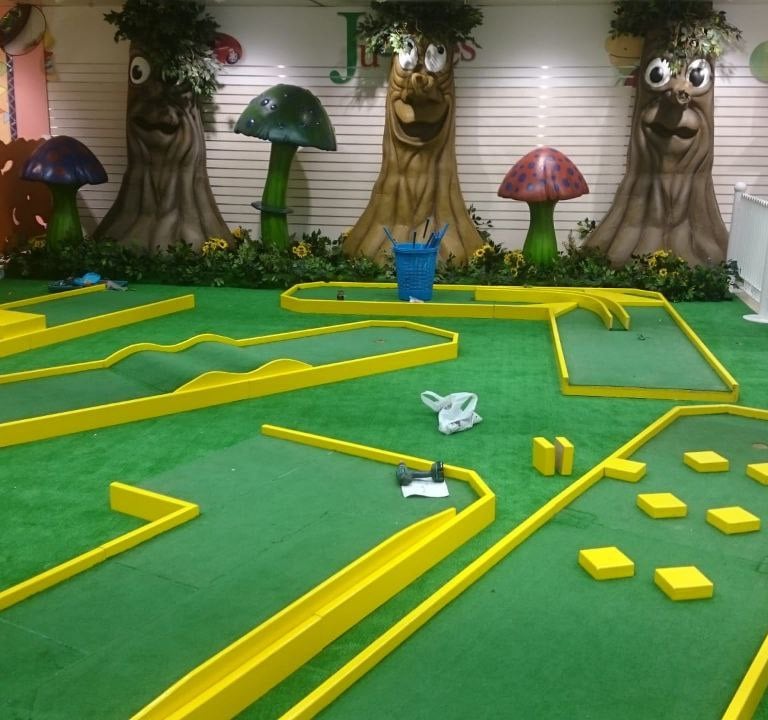 #alquiler pistas de mini golf