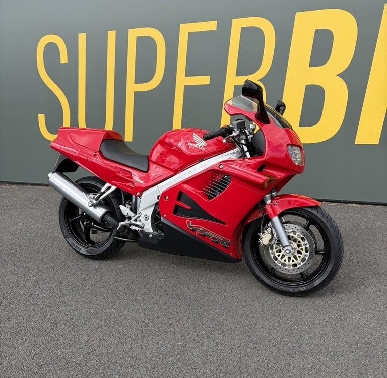 Honda VFR750F-S
