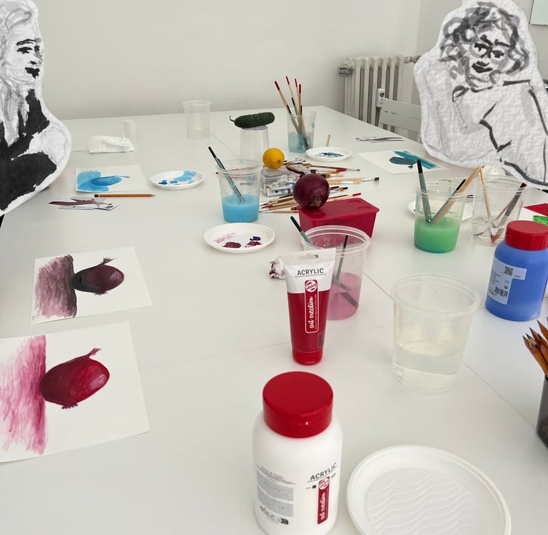 adult art class in Turin