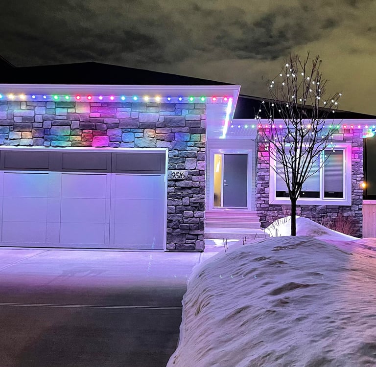 Front yard holiday lights installed by a MyLites dealer