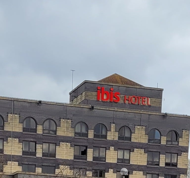 IBIS HOTEL - WEST QUAY - SOUTHAMPTON