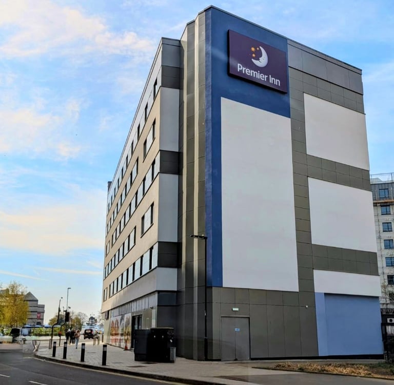 PREMIER INN - WEST QUAY - SOUTHAMPTON