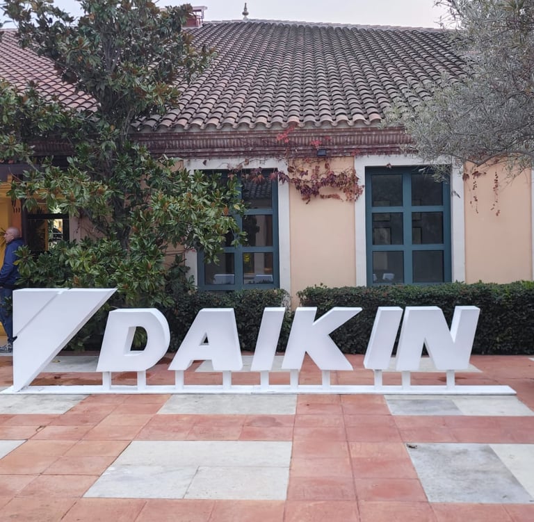 letras 25 aniversario daikin