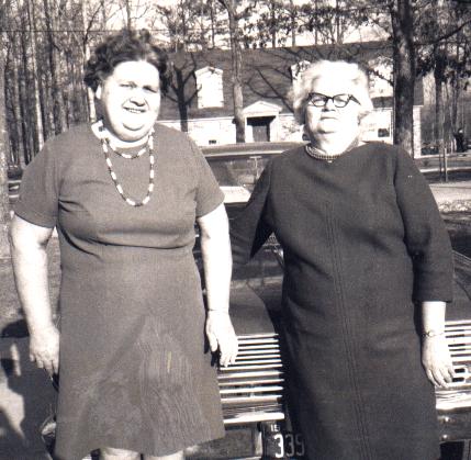 Esther Iola Keech Tetterton (August 5th, 1910-November 17th, 1998)