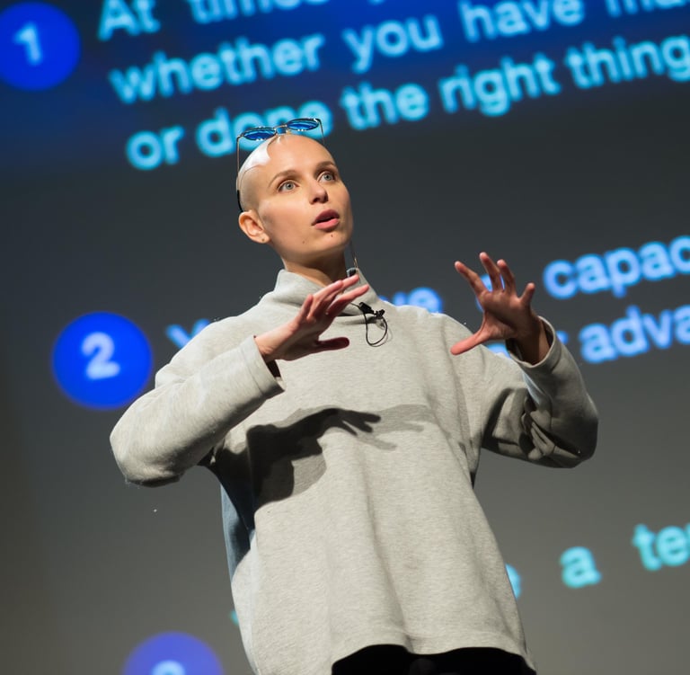 naomi roth intervenant conférencier intelligence artificielle femme europe intervenant intervenante 