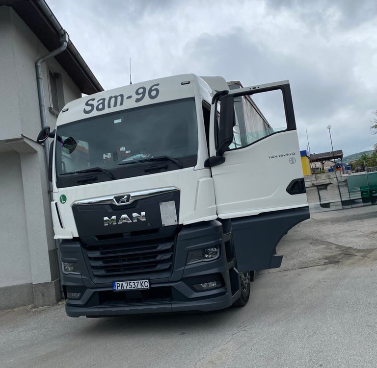 SAM 96 MAN TRUCK WITH TRAILER