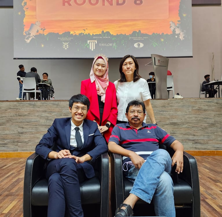 Ellie Emira and Emir Rusyaidi at Taylor's University Chess Tournament 2022. Malaysia Chess