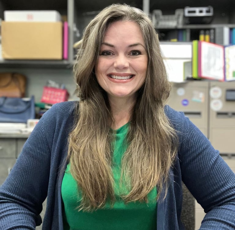 Hello! I excited to find ways to help you develop digital skills and gain cashflow. 