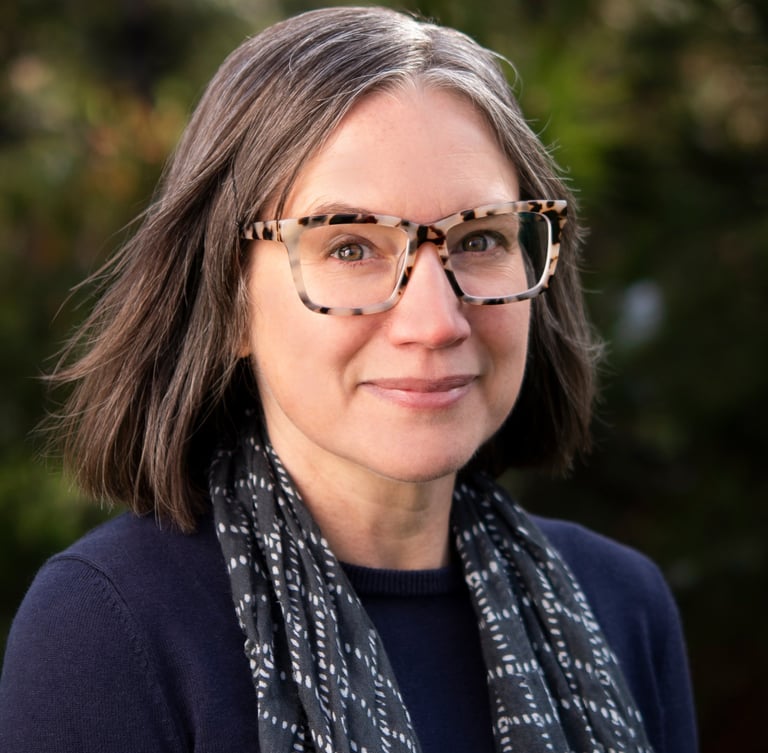 Author Lisa S. Gardiner