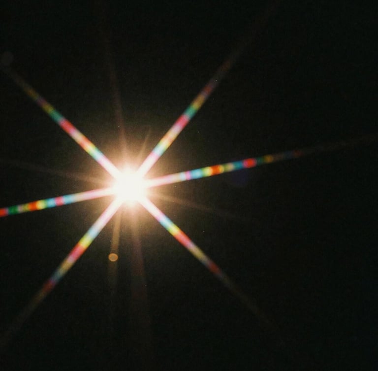 Dynamiczne, pełne emocji ujęcie z gotowej produkcji, z wyraźnymi cieniami i kolorowym światłem konturowym, low-key lighting, anamorphic lens flare, 35mm