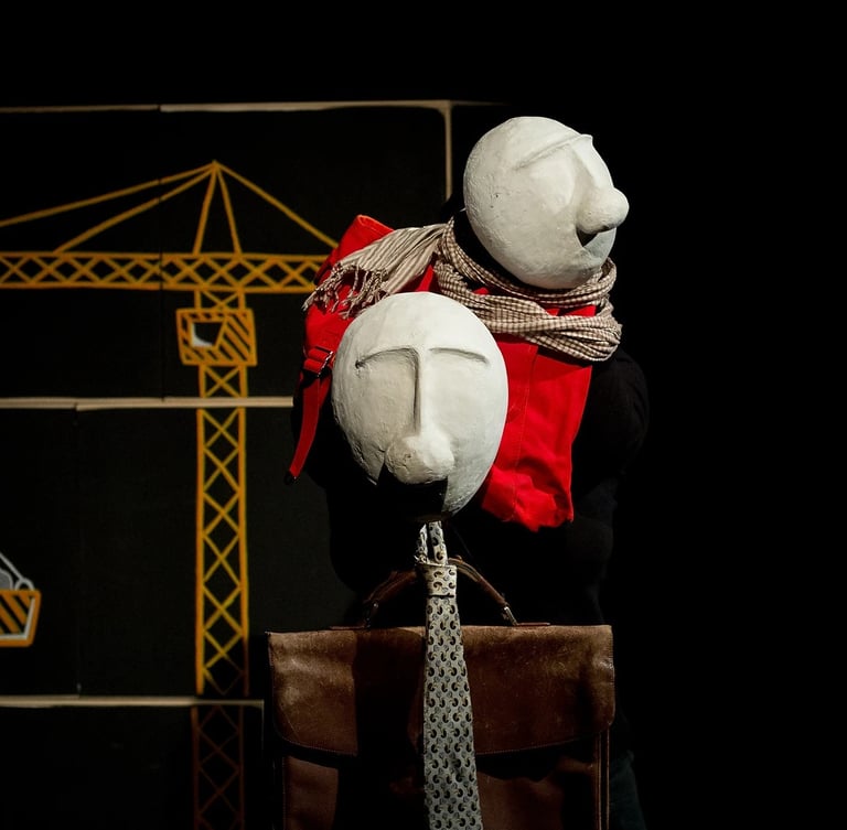 Spectacle JEU - Credit photo Antony Diaz -2- Compagnie A Kan La Deriv - Artephile OFF 25 - 12H10