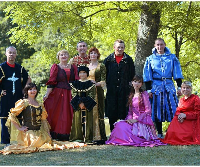 Istoriniai kostiumai