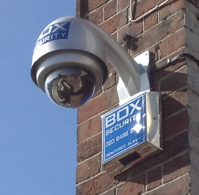 BOX Security Pan-Tilt-Zoom Vandal resistant CCTV, above Vandal-resistant Stainless Steel Bell-BOX
