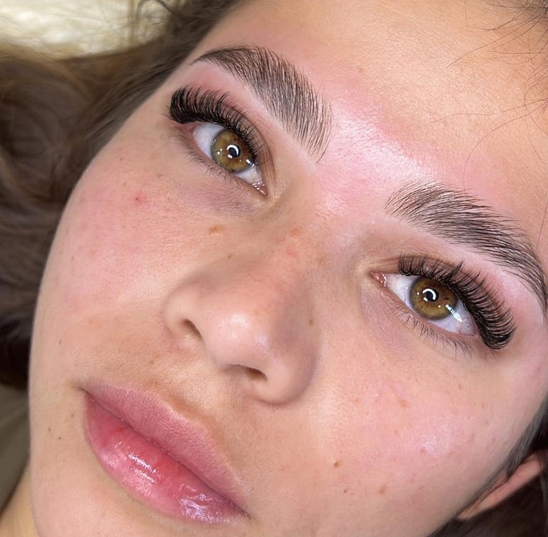 Lashlift et Browlift Debobeauty Geneve