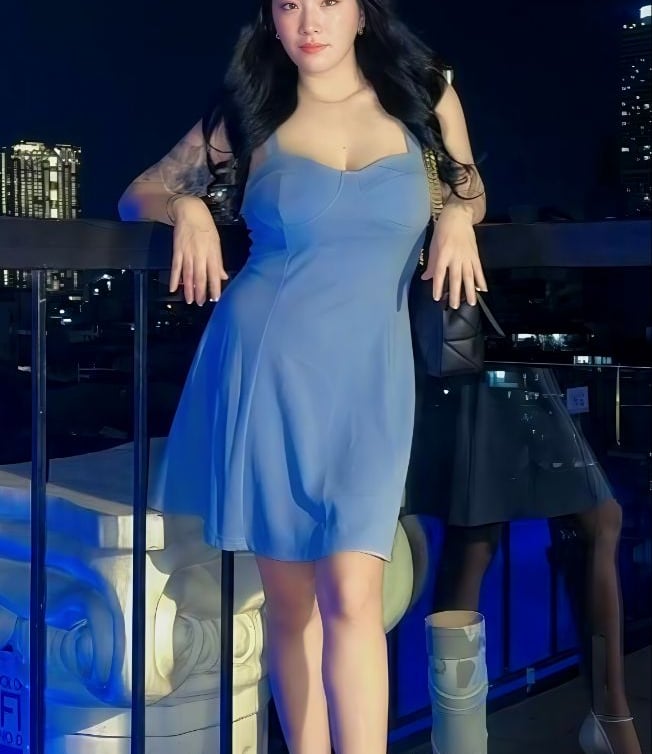 Sayuri, expert Nuru therapist providing a calming and high-quality massage experience.