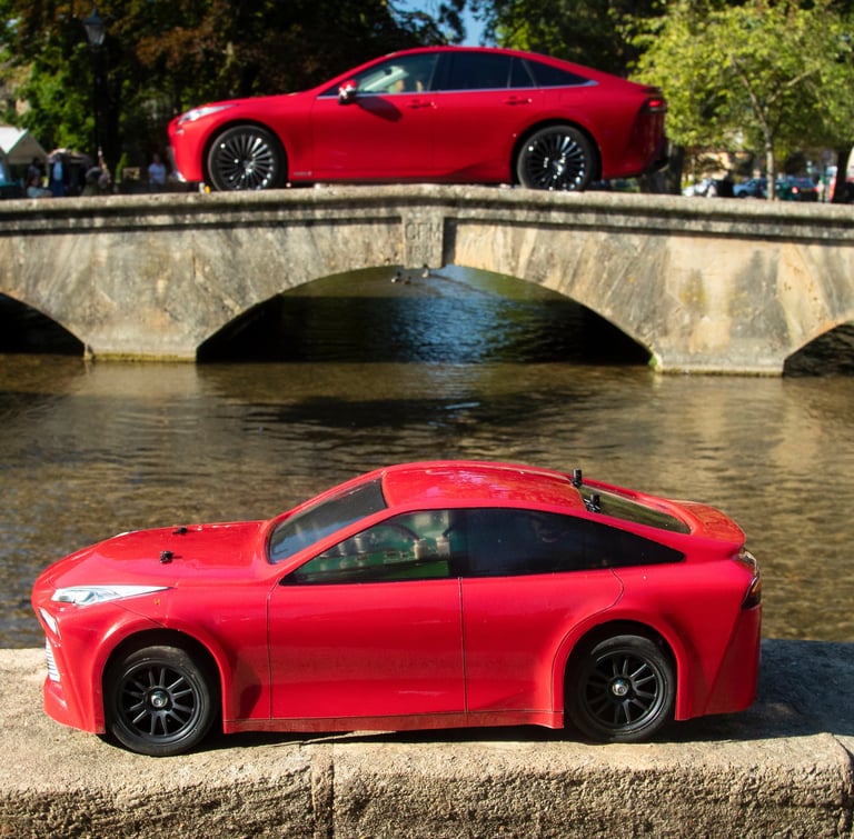 Hydrogen-powered radio controller car